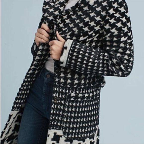 SOLD——Anthropologie Black and White Houndstooth Women’s Sweater Coat - Picture 4 of 12